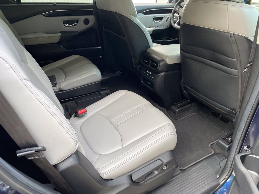 Certified 2024 Honda Pilot Touring image 9