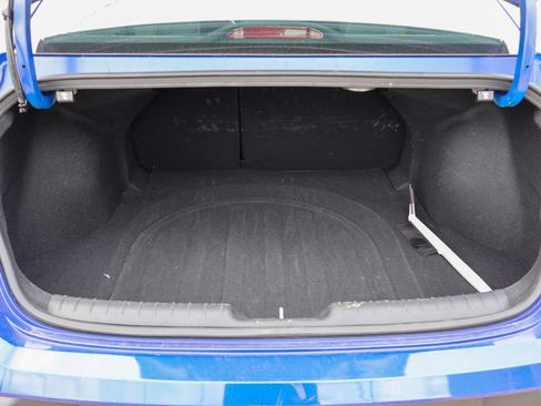 Used 2025 Hyundai Elantra Limited FWD image 26