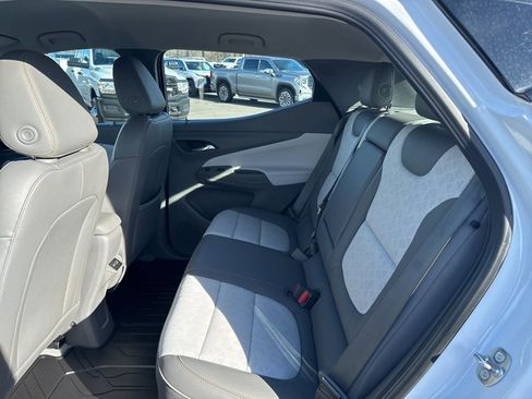 Used 2023 Chevrolet Bolt EUV Premier w/ Super Cruise Package image 12