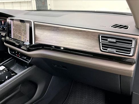 New 2026 Volkswagen Atlas SEL image 28