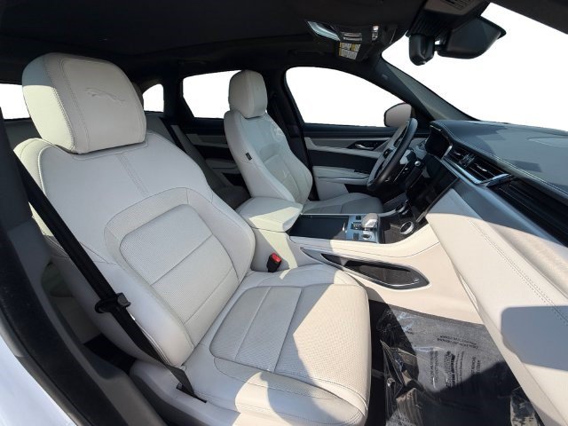 Used 2026 Jaguar F-PACE R-Dynamic S AWD/4WD image 16