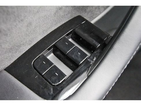 Used 2020 Tesla Model Y Performance AWD/4WD image 22