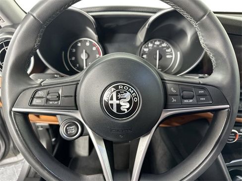 Used 2017 Alfa Romeo Giulia Ti image 22