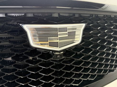 Used 2025 Cadillac Escalade Sport Platinum w/ LPO, ONYX Package image 36