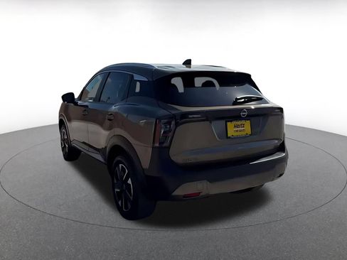 Used 2026 Nissan Kicks SV w/ Cold Weather Package AWD/4WD image 9