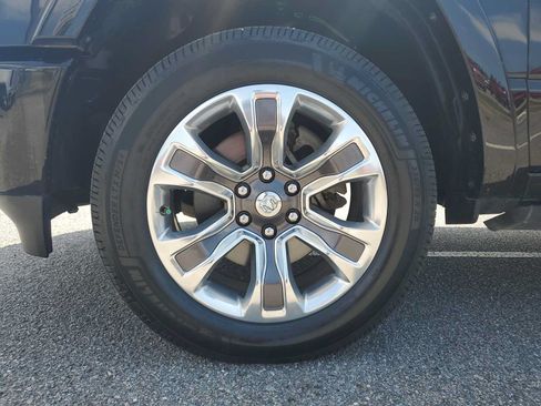 Used 2022 RAM 1500 Limited AWD/4WD image 15