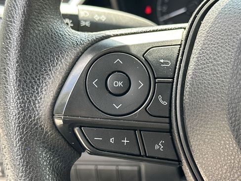 Used 2022 Toyota Corolla LE image 24