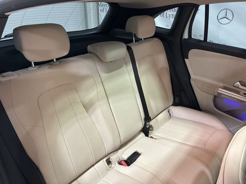 Used 2023 Mercedes-Benz GLA 250 4MATIC image 21