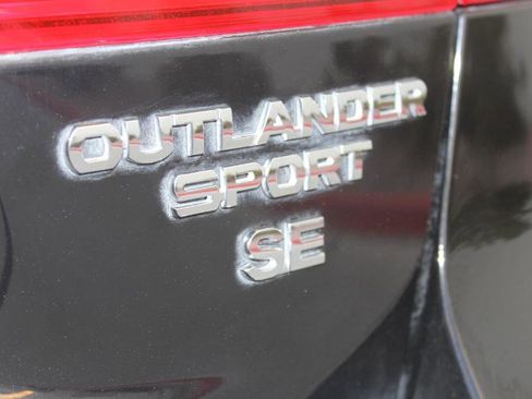 Used 2019 Mitsubishi Outlander Sport SE image 10