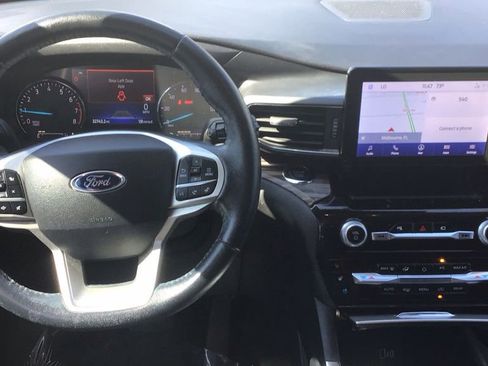 Certified 2022 Ford Explorer Limited w/ Equipment Group 301A image 21