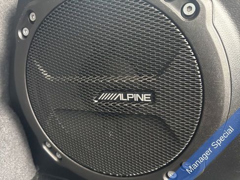 Used 2022 Jeep Wrangler Unlimited Sahara w/ Cold Weather Group image 23