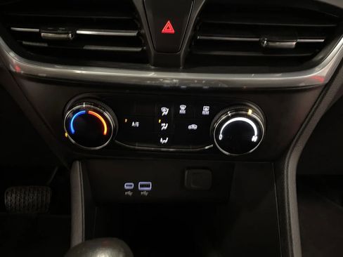 Used 2024 Buick Encore GX Preferred FWD image 30