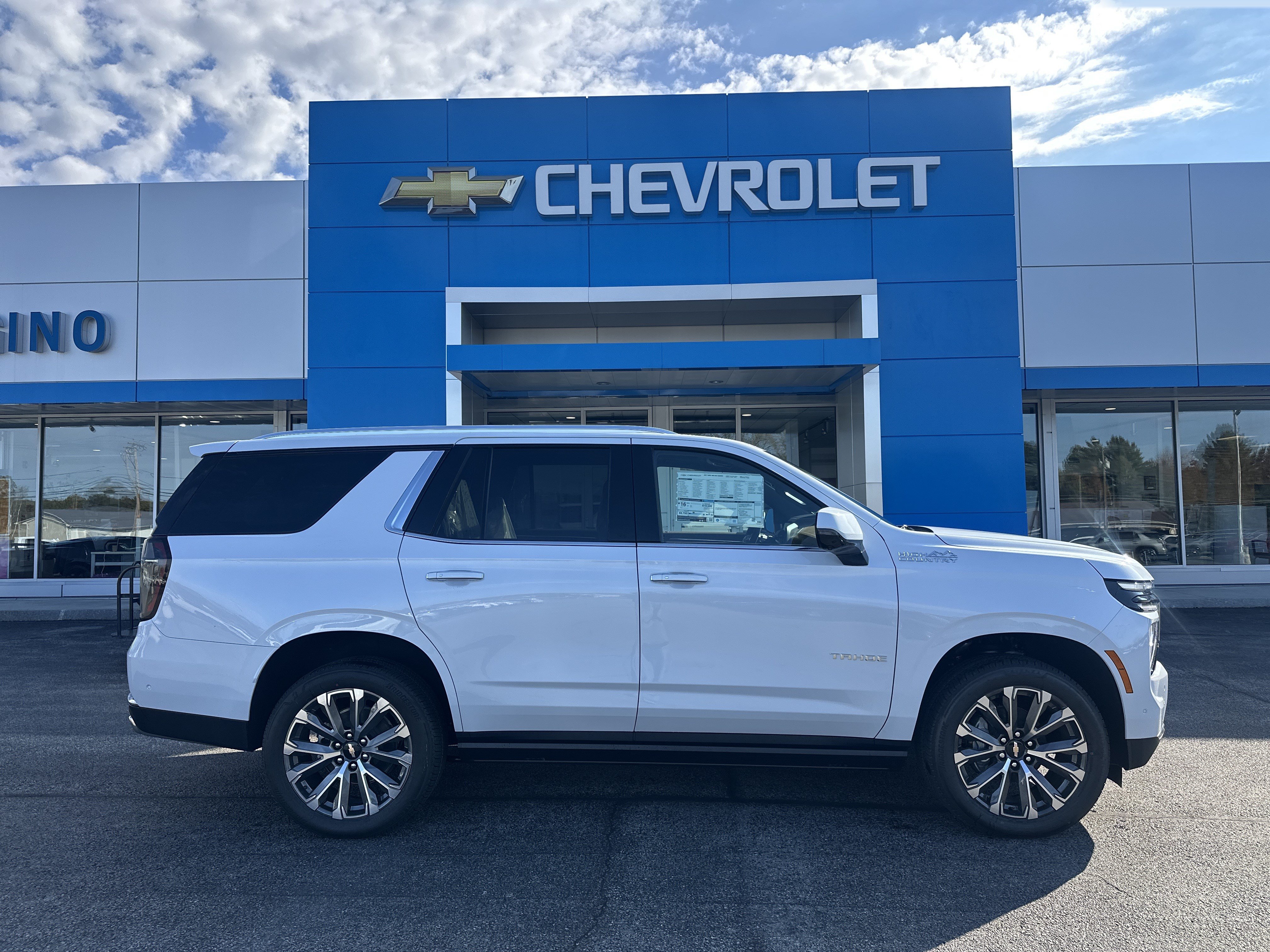 New 2027 Chevrolet Tahoe High Country AWD/4WD image 1