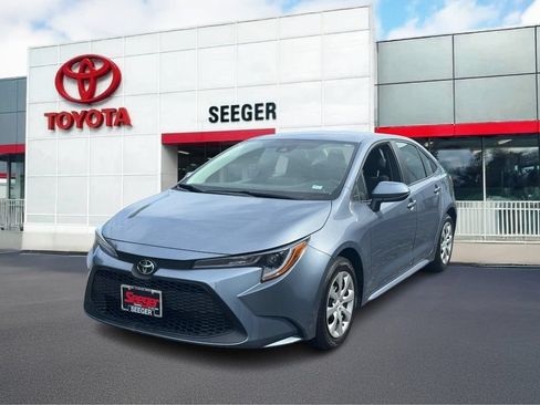 Certified 2022 Toyota Corolla LE FWD image 11