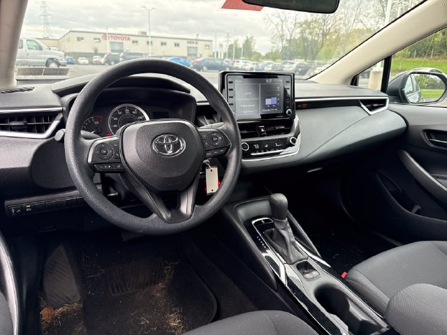 Used 2022 Toyota Corolla LE FWD image 18