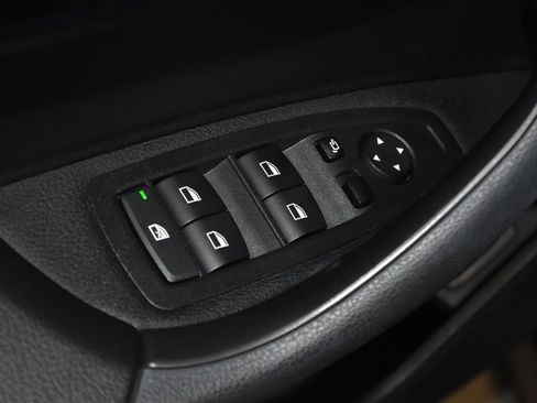 Used 2018 BMW X2 sDrive28i w/ Convenience Package image 5