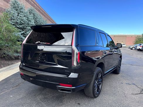 Used 2022 Cadillac Escalade Sport Platinum AWD/4WD image 7