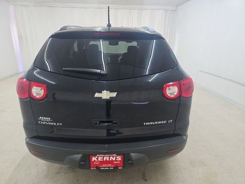 Used 2009 Chevrolet Traverse LT FWD image 5