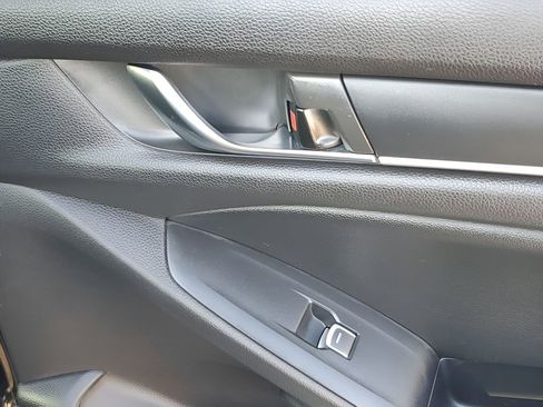 Used 2021 Honda Accord Sport image 46