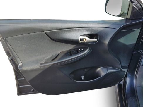 Used 2009 Toyota Corolla S image 13