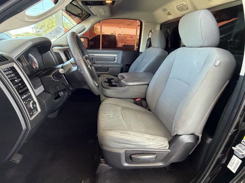 Used 2014 RAM 1500 Express RWD image 8