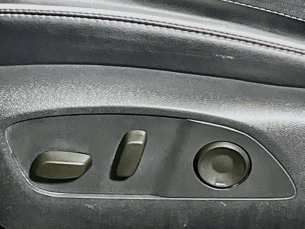 Used 2025 Buick Enclave Preferred FWD image 12
