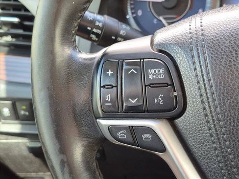 Used 2015 Toyota Sienna Limited Premium FWD image 4