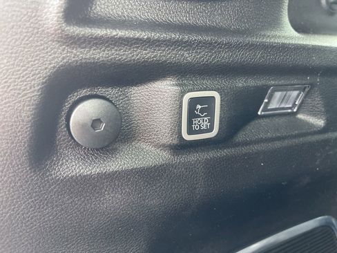 Used 2021 Jeep Grand Cherokee L Limited image 24