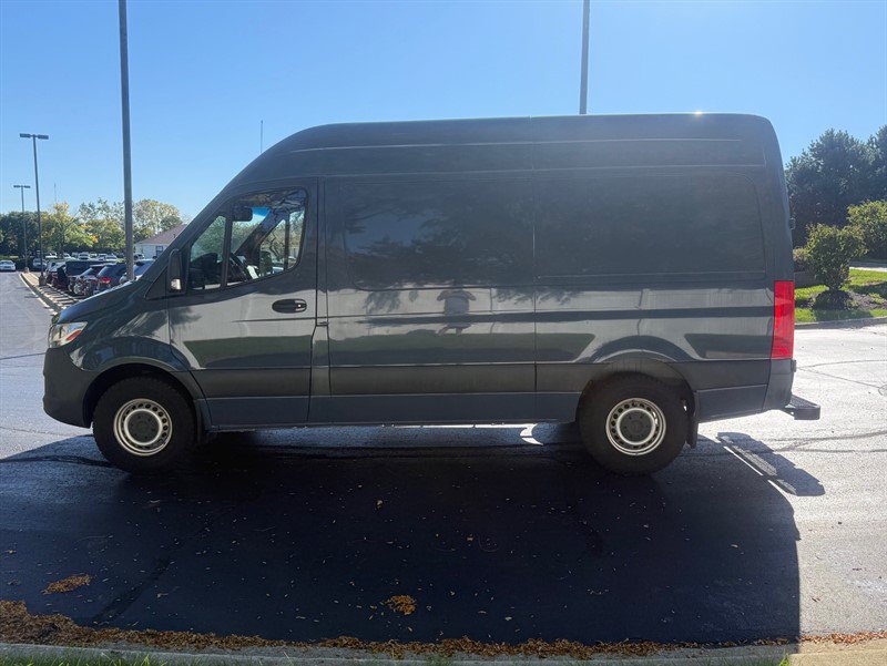Used 2019 Mercedes-Benz Sprinter 144 image 9