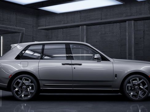 New 2027 Rolls-Royce Cullinan Black Badge AWD/4WD image 2