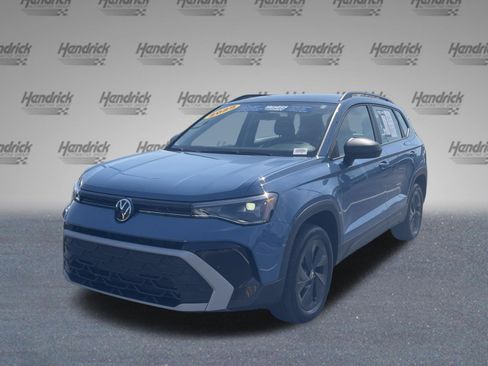 Used 2025 Volkswagen Taos S FWD image 5
