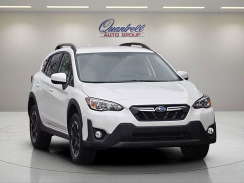 Used 2023 Subaru Crosstrek 2.0i Premium image 2