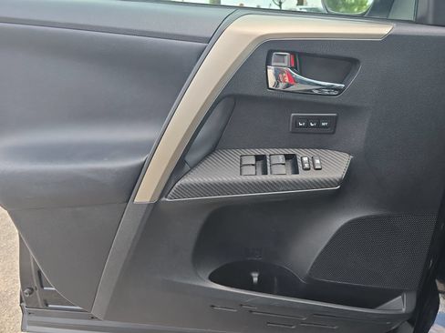 Used 2014 Toyota RAV4 Limited FWD image 26