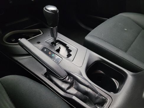 Used 2018 Toyota RAV4 LE image 26