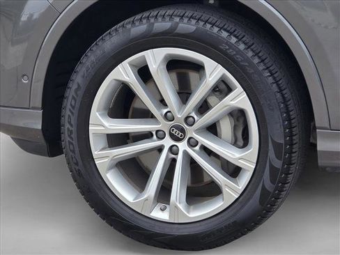 Certified 2025 Audi Q7 3.0T Premium Plus w/ Premium Plus Package AWD/4WD image 9