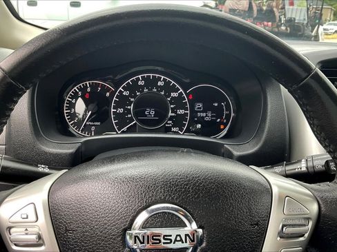 Used 2019 Nissan Versa Note SV FWD image 13