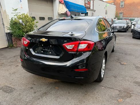 Used 2019 Chevrolet Cruze LT FWD image 12