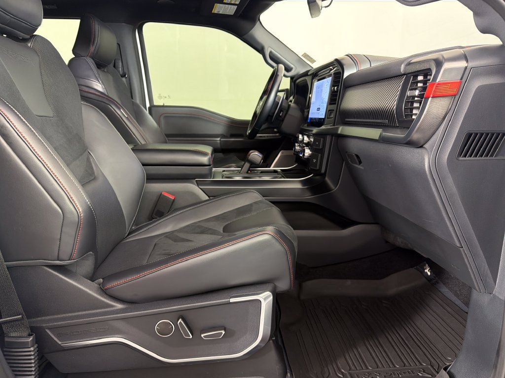 Used 2025 Ford F150 Raptor AWD/4WD image 22