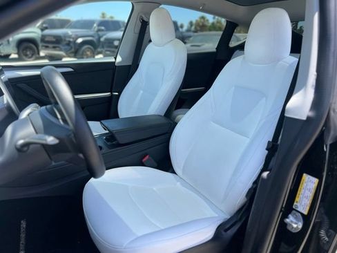 Used 2023 Tesla Model Y Long Range AWD/4WD image 13