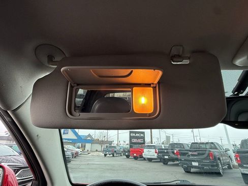 Used 2015 Chevrolet Captiva Sport LTZ image 31