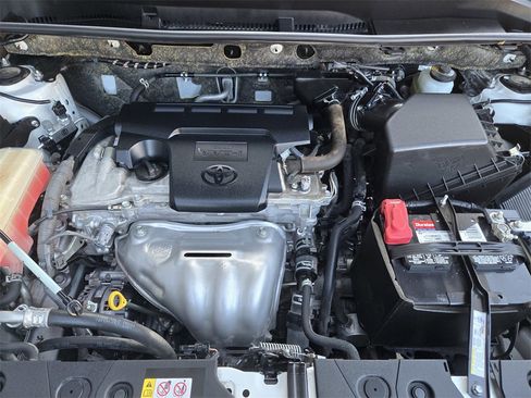 Used 2018 Toyota RAV4 XLE w/ Plus Extra Value Package image 27