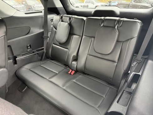 Used 2022 Ford Explorer Limited w/ Equipment Group 301A image 17