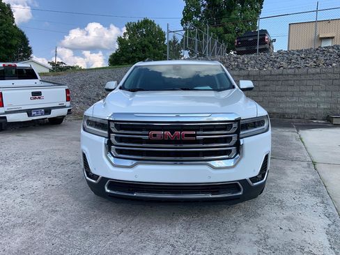 Used 2023 GMC Acadia SLT FWD image 2