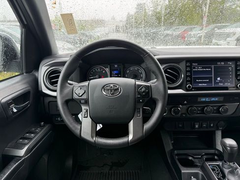 Certified 2023 Toyota Tacoma TRD Off-Road image 22