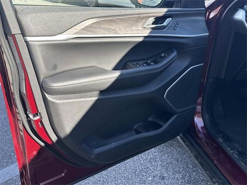 New 2026 Jeep Grand Cherokee Limited image 21