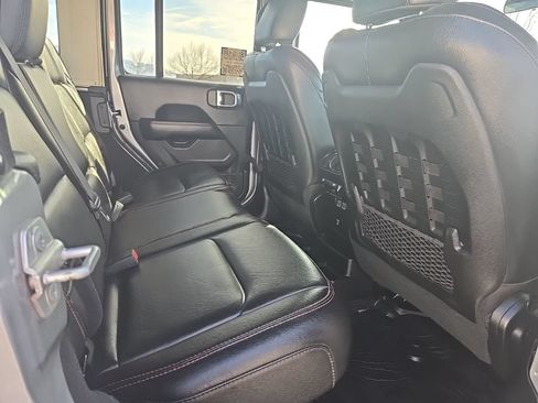 Used 2020 Jeep Wrangler Unlimited Rubicon w/ Steel Bumper Group AWD/4WD image 25