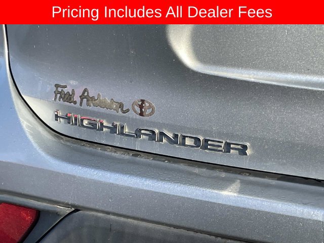 Used 2021 Toyota Highlander LE AWD/4WD image 6