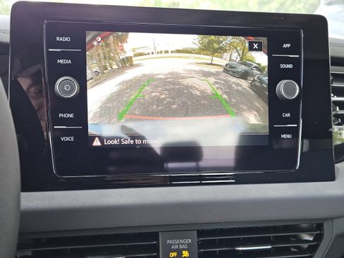 New 2025 Volkswagen Jetta SE image 25