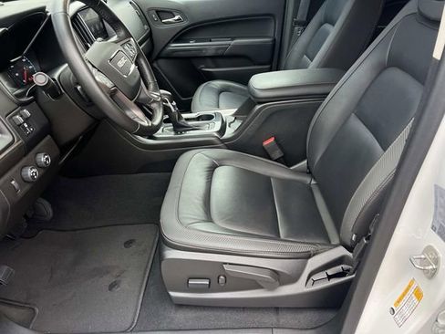 Used 2022 GMC Canyon AT4 w/ Trailering Package image 16