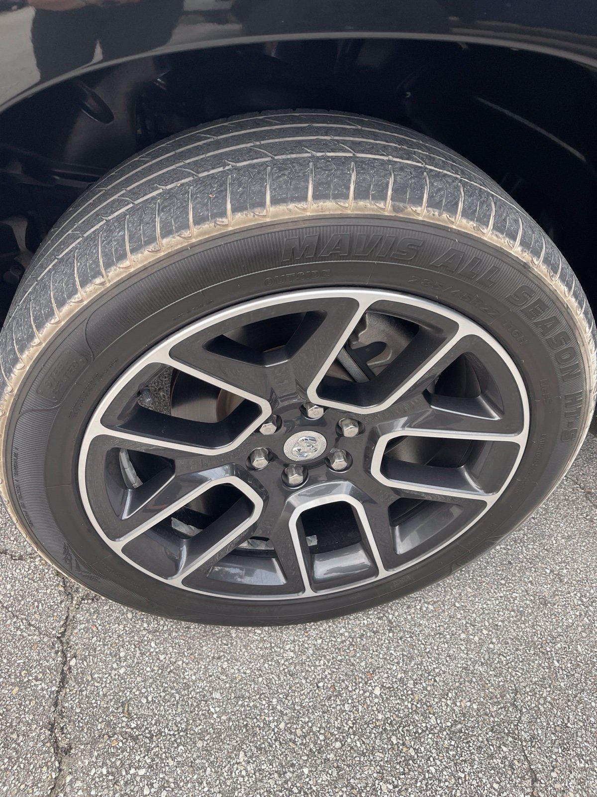 Used 2021 RAM 1500 Laramie AWD/4WD image 7